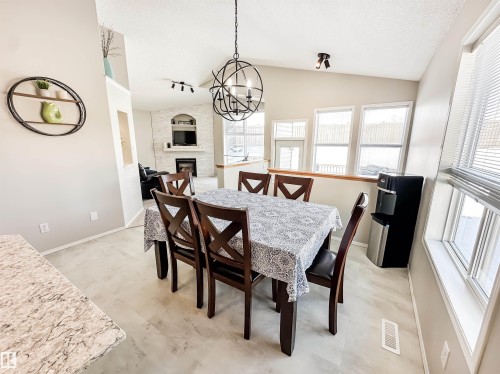 13036 139 Street, Edmonton, AB - Indoor Photo Showing Dining Room