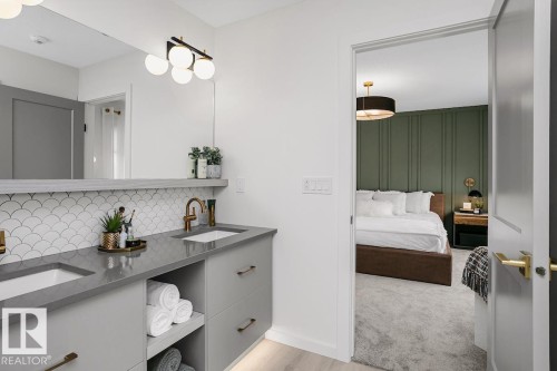 5807 Raven Crescent, Edmonton, AB - Indoor Photo Showing Bathroom