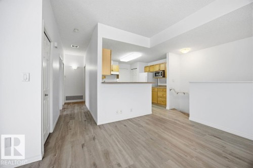 34 1179 Summerside Drive, Edmonton, AB - Indoor