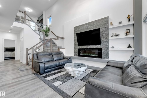 415 42 Street, Edmonton, AB - Indoor Photo Showing Living Room With Fireplace