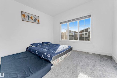 415 42 Street, Edmonton, AB - Indoor Photo Showing Bedroom
