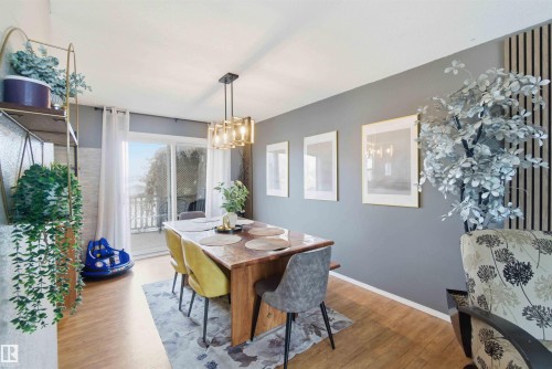6008 54 Avenue, Camrose, AB - Indoor Photo Showing Dining Room