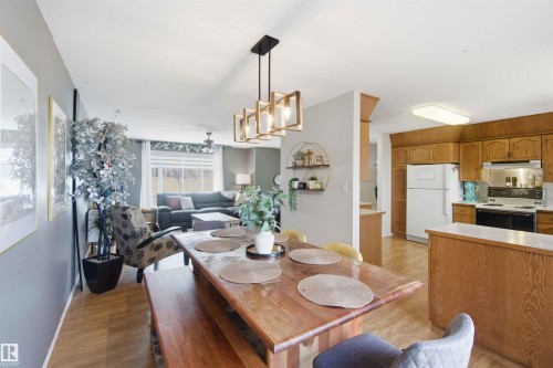 6008 54 Avenue, Camrose, AB - Indoor