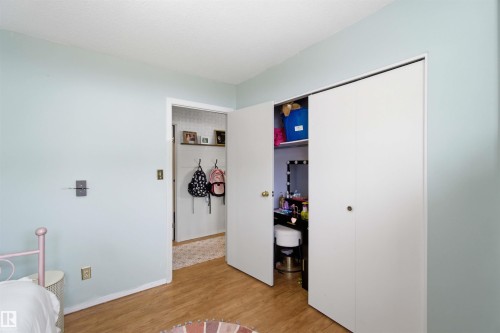 6008 54 Avenue, Camrose, AB - Indoor