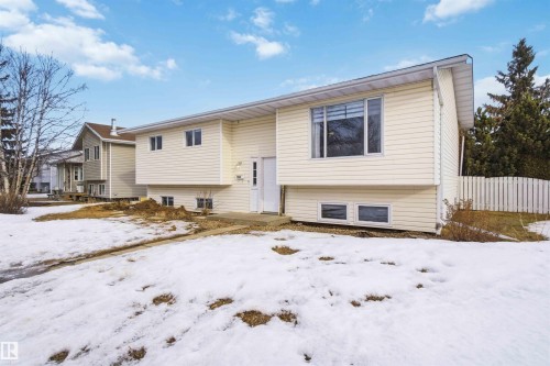 6008 54 Avenue, Camrose, AB - Outdoor