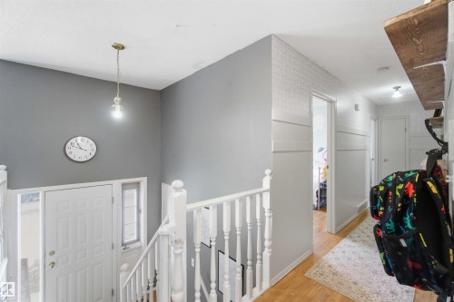 6008 54 Avenue, Camrose, AB - Indoor Photo Showing Other Room