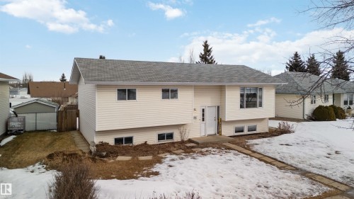 6008 54 Avenue, Camrose, AB - Outdoor
