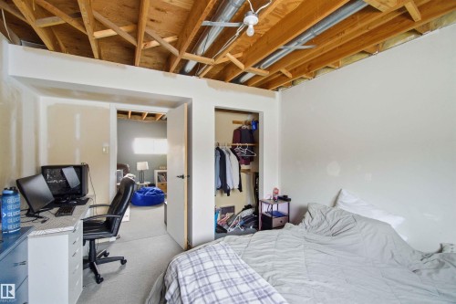 6008 54 Avenue, Camrose, AB - Indoor Photo Showing Bedroom
