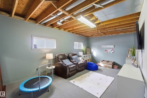 6008 54 Avenue, Camrose, AB - Indoor Photo Showing Other Room