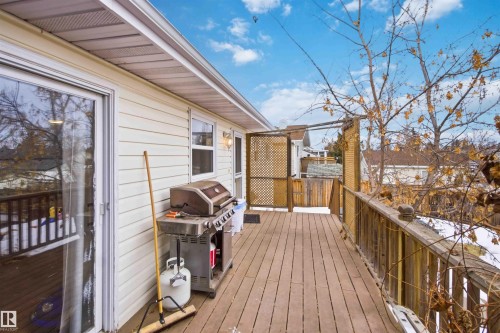6008 54 Avenue, Camrose, AB - Outdoor With Exterior