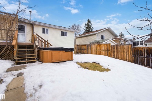 6008 54 Avenue, Camrose, AB - Outdoor