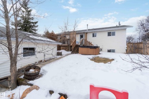 6008 54 Avenue, Camrose, AB - Outdoor