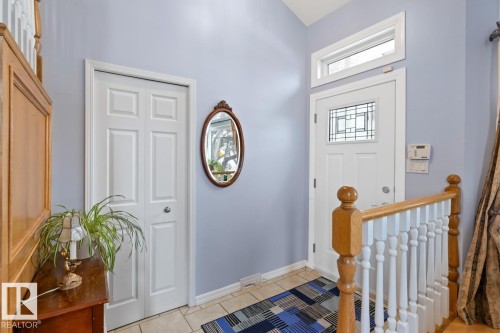 Inviting Entrance Into The Home. - 12824 157 Avenue, Edmonton, AB - Indoor Photo Showing Other Room