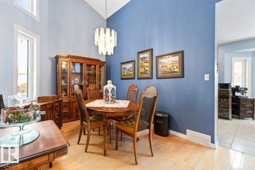 12824 157 Avenue, Edmonton, AB - Indoor Photo Showing Dining Room