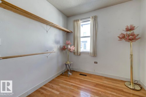 11222 95 Street, Edmonton, AB - Indoor Photo Showing Other Room