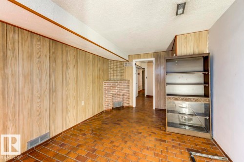 11222 95 Street, Edmonton, AB - Indoor Photo Showing Other Room