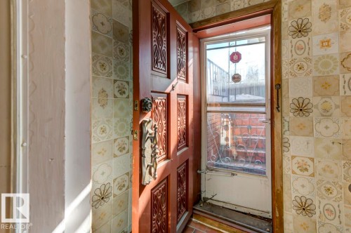 11222 95 Street, Edmonton, AB - Indoor Photo Showing Other Room