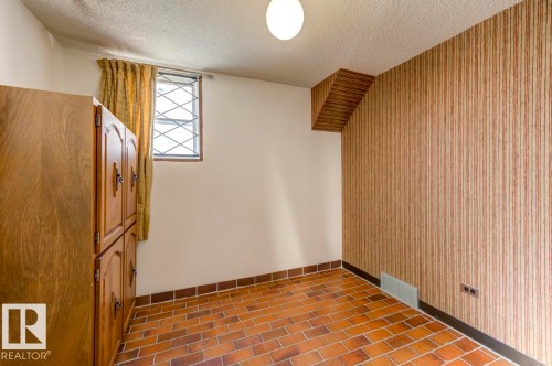 11222 95 Street, Edmonton, AB - Indoor Photo Showing Other Room