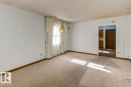 11222 95 Street, Edmonton, AB - Indoor Photo Showing Other Room