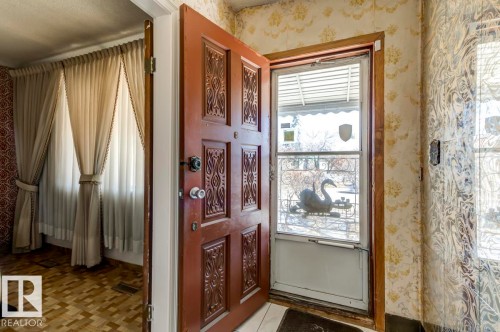11222 95 Street, Edmonton, AB - Indoor Photo Showing Other Room