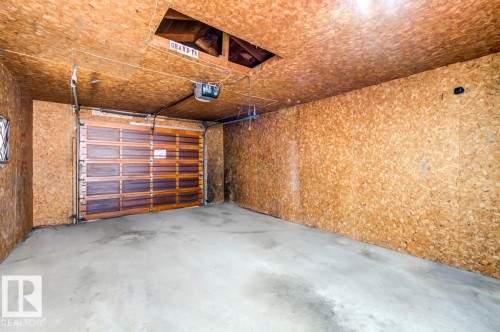 11222 95 Street, Edmonton, AB - Indoor Photo Showing Garage
