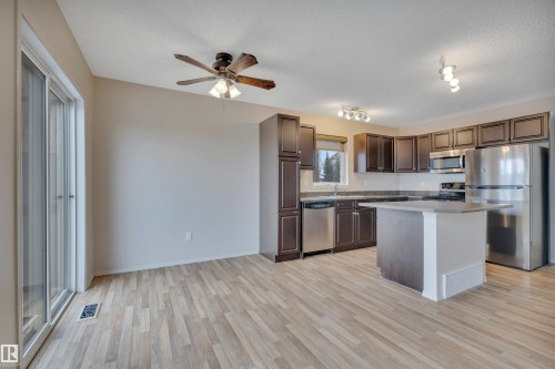 178 Keystone Crescent, Leduc, AB - Indoor Photo Showing Kitchen With Stainless Steel Kitchen