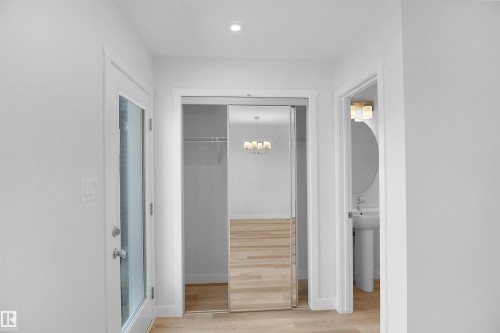 20847 16 Avenue, Edmonton, AB - Indoor