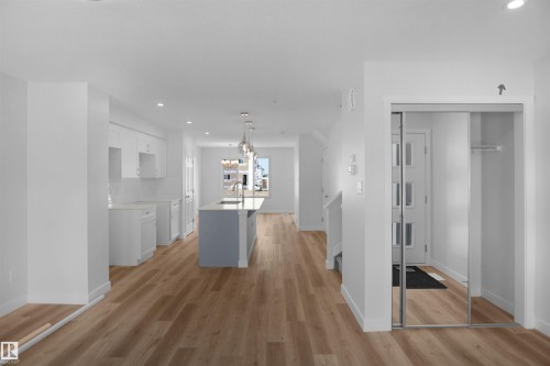 20847 16 Avenue, Edmonton, AB - Indoor Photo Showing Other Room