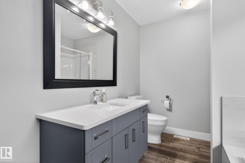 36 Riviere, St. Albert, AB - Indoor Photo Showing Bathroom