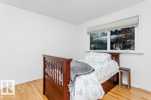 9728 141 Street, Edmonton, AB - Indoor Photo Showing Bedroom
