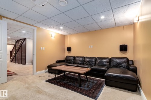 9728 141 Street, Edmonton, AB - Indoor