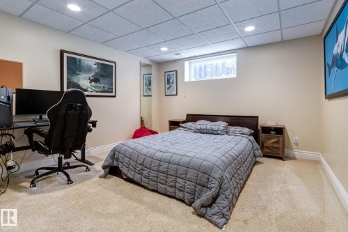 9728 141 Street, Edmonton, AB - Indoor Photo Showing Bedroom