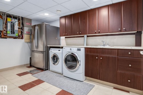 9728 141 Street, Edmonton, AB - Indoor Photo Showing Laundry Room