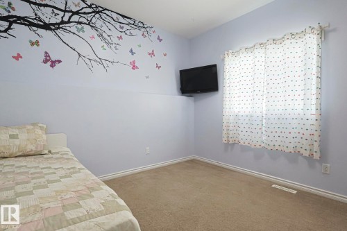 5601 Rue Eaglemont, Beaumont, AB - Indoor