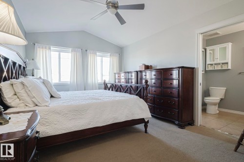 5601 Rue Eaglemont, Beaumont, AB - Indoor Photo Showing Bedroom