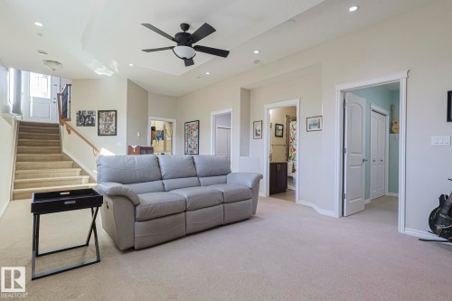 5601 Rue Eaglemont, Beaumont, AB - Indoor Photo Showing Living Room