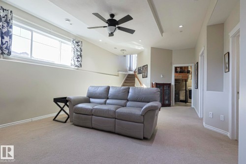 5601 Rue Eaglemont, Beaumont, AB - Indoor