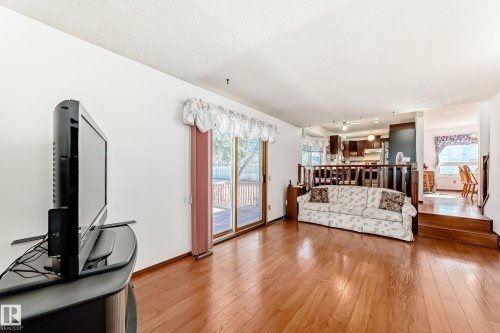 3933 103B Street, Edmonton, AB - Indoor Photo Showing Bedroom