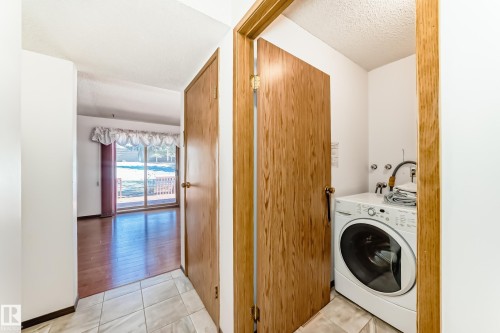 3933 103B Street, Edmonton, AB - Indoor Photo Showing Laundry Room