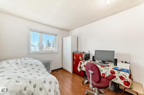 3933 103B Street, Edmonton, AB - Indoor Photo Showing Bedroom