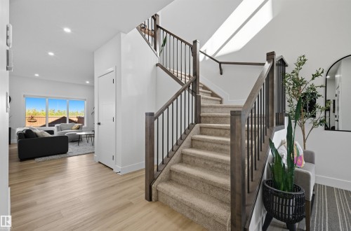 6076 180 Avenue, Edmonton, AB - Indoor Photo Showing Other Room