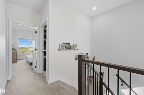 6076 180 Avenue, Edmonton, AB - Indoor Photo Showing Other Room