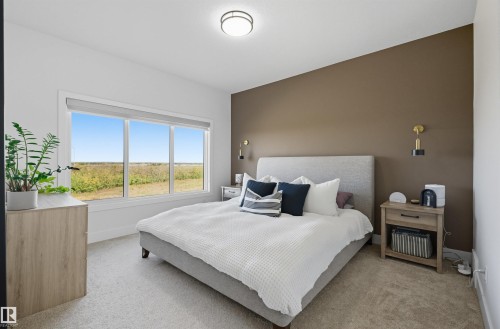 6076 180 Avenue, Edmonton, AB - Indoor Photo Showing Bedroom