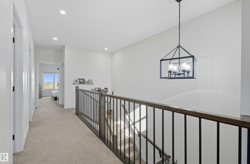 6076 180 Avenue, Edmonton, AB - Indoor Photo Showing Other Room