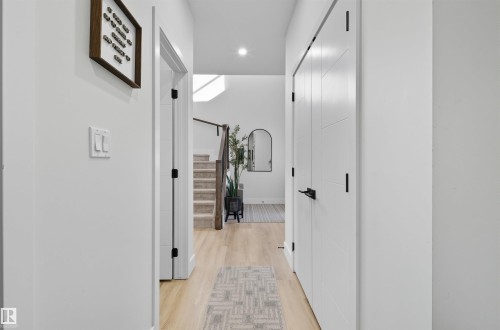 6076 180 Avenue, Edmonton, AB - Indoor Photo Showing Other Room