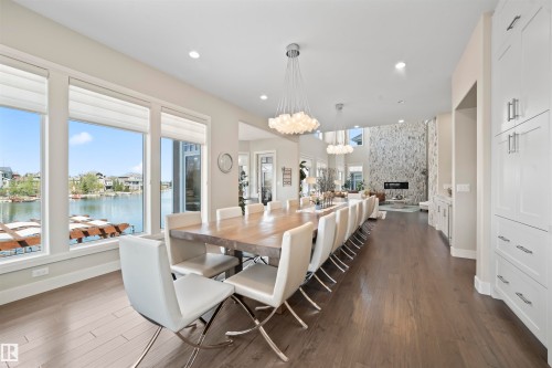 8948 20 Avenue, Edmonton, AB - Indoor Photo Showing Dining Room