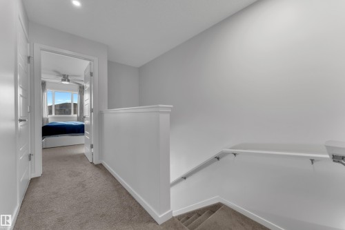 3607 6 Avenue, Edmonton, AB - Indoor Photo Showing Other Room