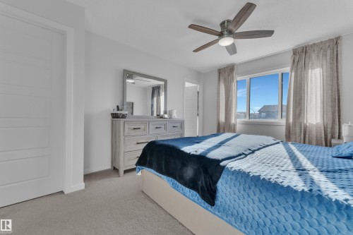 3607 6 Avenue, Edmonton, AB - Indoor Photo Showing Bedroom