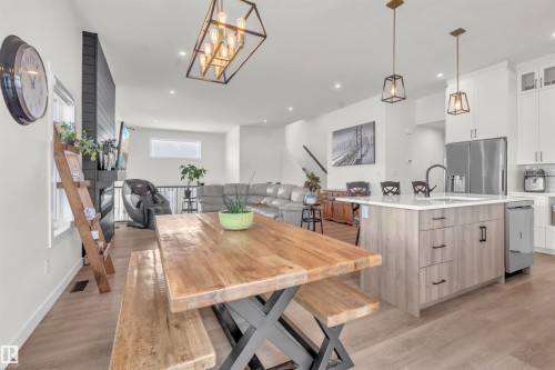 302 Fundy Way, Cold Lake, AB - Indoor Photo Showing Dining Room