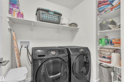 302 Fundy Way, Cold Lake, AB - Indoor Photo Showing Laundry Room